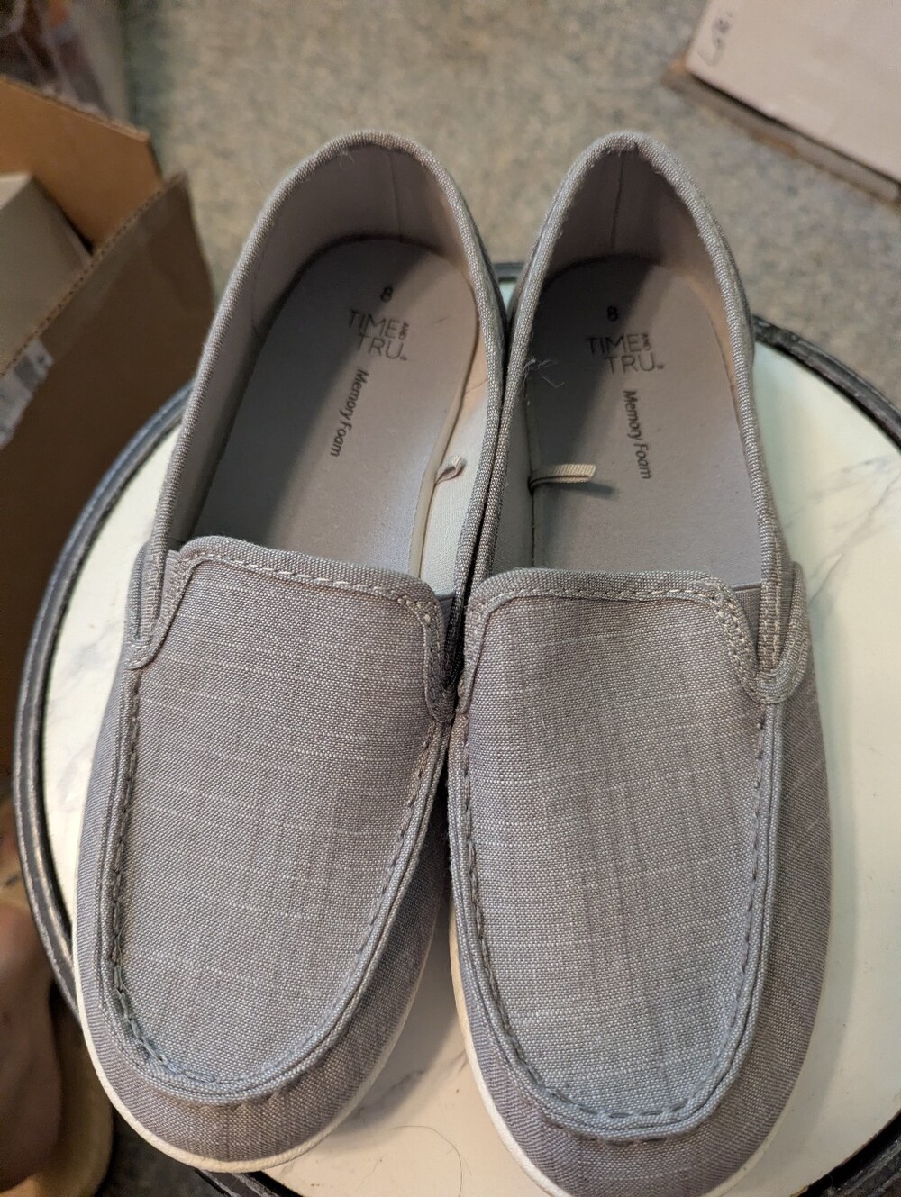 Excellent Walmart Time And Tru Grey Casual Slipons Sz 8